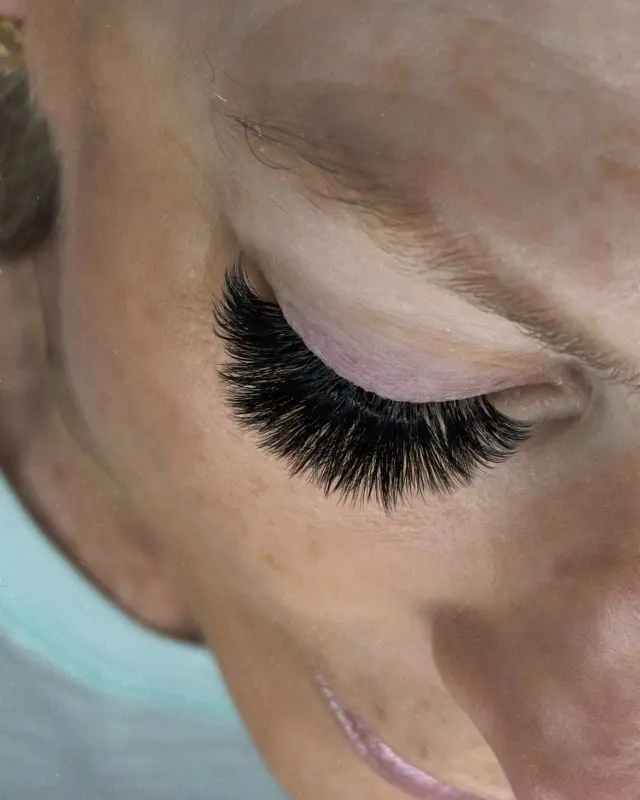 Eyecandy Lashes & Brows Minneapolis — photo from the business 3