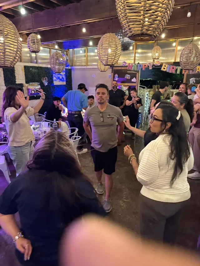 Customer photo of work by Bizzy Bee Entertainment and Events LLC, from Edward Munoz's review