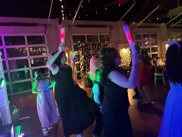 Bizzy Bee Entertainment and Events LLC — photo from the business 1
