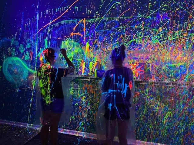 Raging Axe & Splatter Paints — photo from the business 1