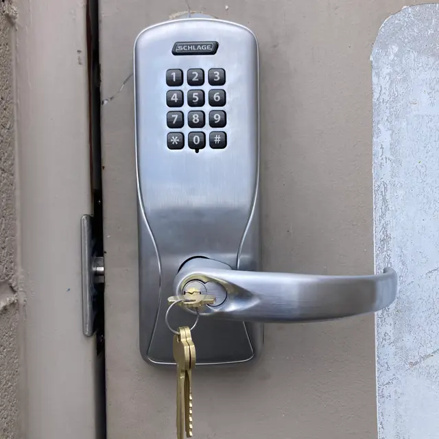 Snap & Crack Locksmith — photo from the business 7