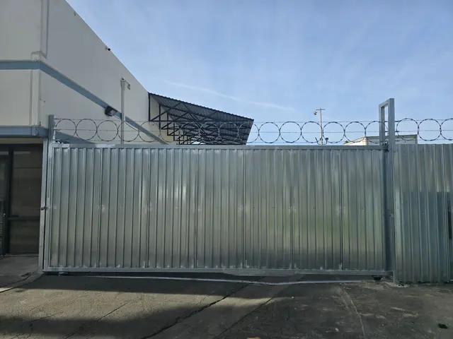 Apexguard Fence — photo from the business 12