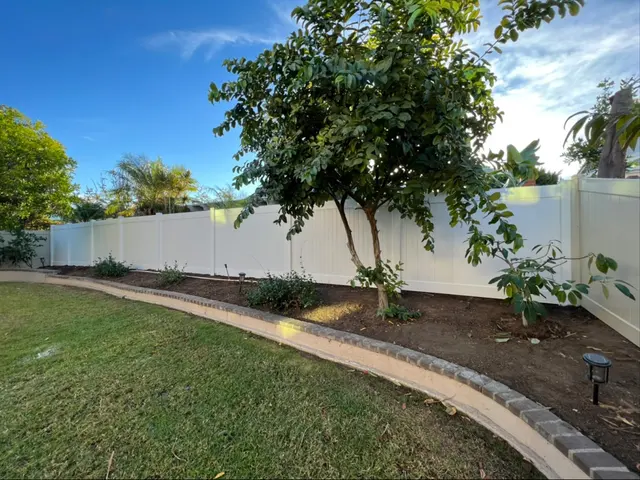 Calvet Fence — photo from the business 10