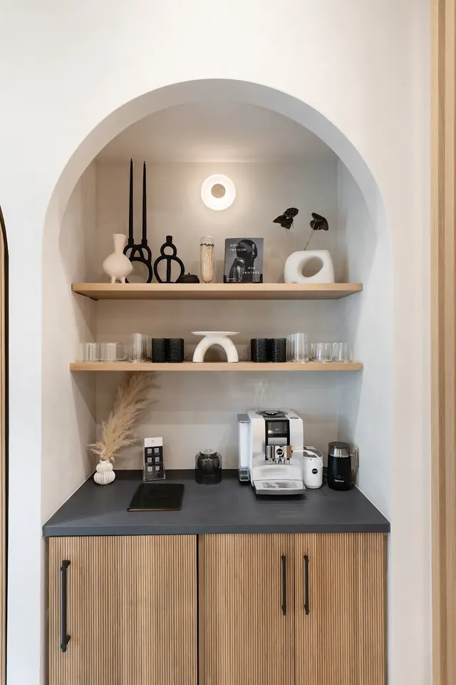 Linea Salon — photo from the business 3