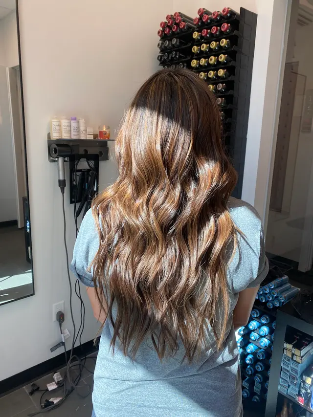 Linea Salon — photo from the business 9