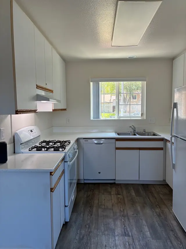 Coastal House Cleaning — photo from the business 8