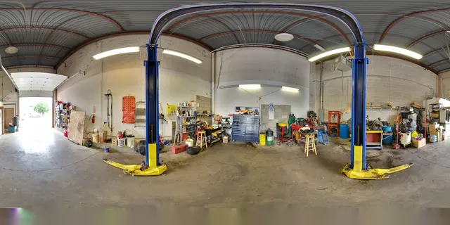 DANDINI'S Servicing European Vehicles — photo from the business 12