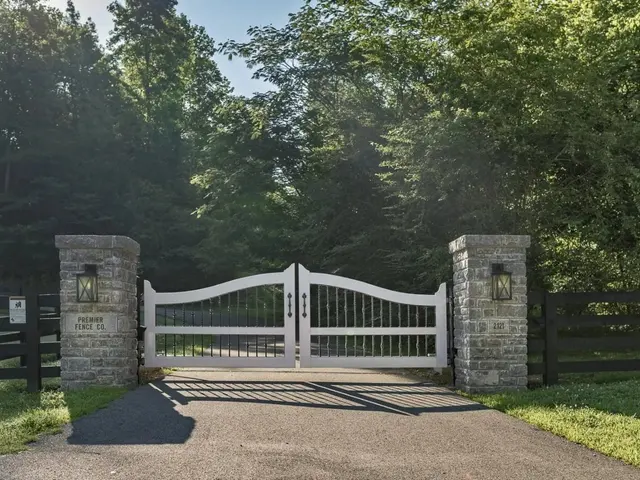 Premier Fence LLC — photo from the business 4