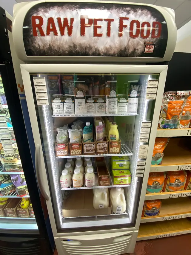 Liz's Pet Shop — customer photo 4