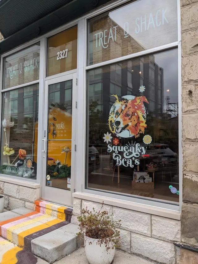 Squeaky Bea’s — customer photo 1