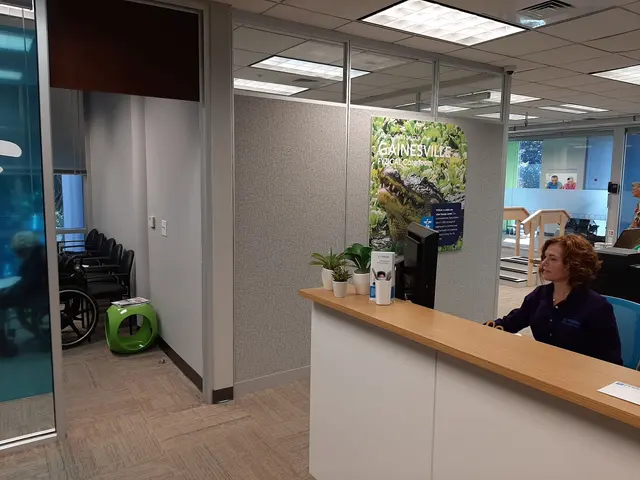 FYZICAL Therapy & Balance Centers - Gainesville Oaks — customer photo 3