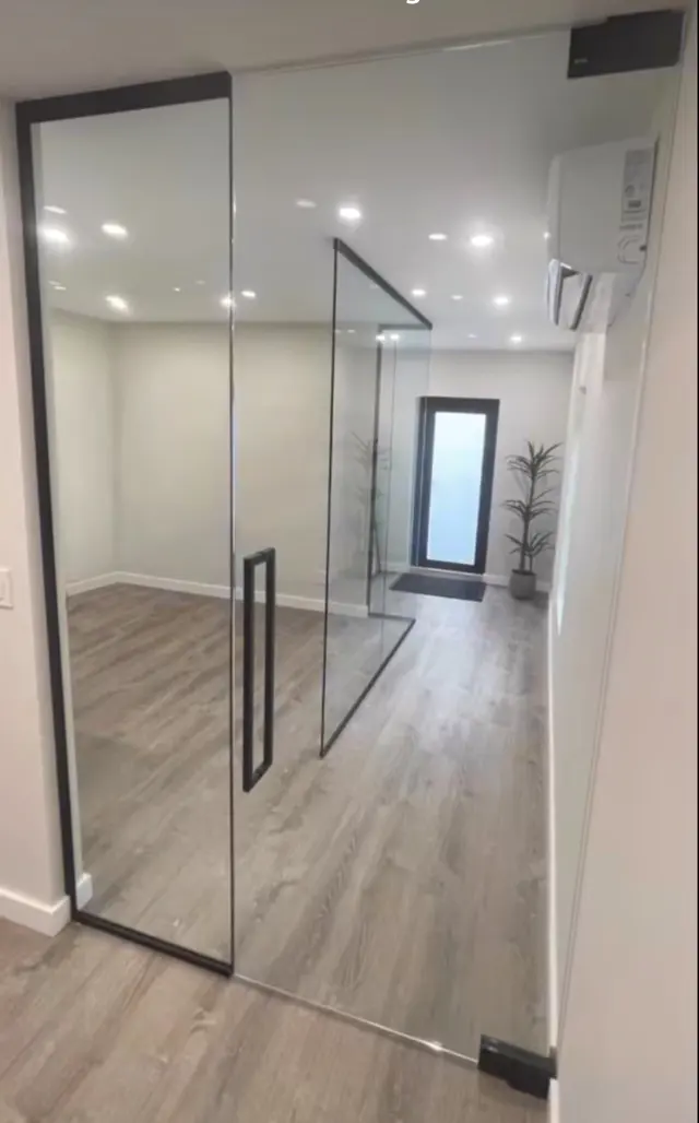MASTER GLASS & WINDOWS CORP — photo from the business 3