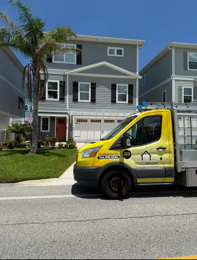 HouseBright Exterior Cleaning — photo from the business 1