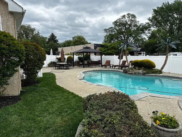Alex's Pressure Washing & Cleaning Services — customer photo 7