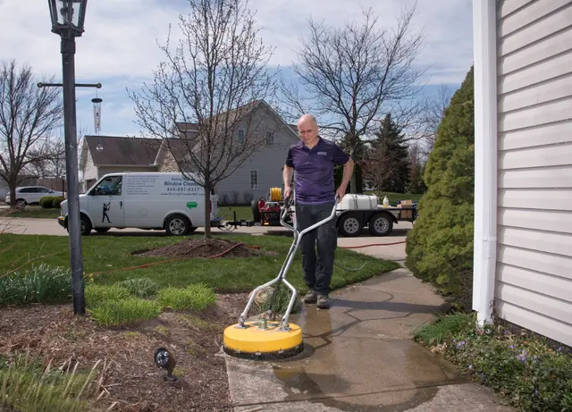 Rolling Thunder Window Cleaning and Pressure Washing — photo from the business 6