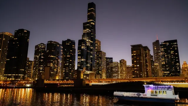 Shoreline Sightseeing's Navy Pier RIVERFRONT Water Taxi Dock (SEASONAL: May 26 – Sep 3) — photo from the business 7