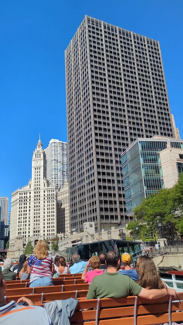 Shoreline Sightseeing's Navy Pier RIVERFRONT Water Taxi Dock (SEASONAL: May 26 – Sep 3) — customer photo 8