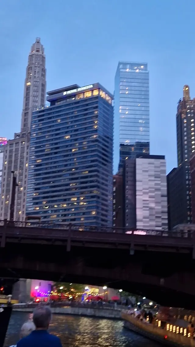 Chicago Water Taxi - Riverside Plaza — customer photo 9