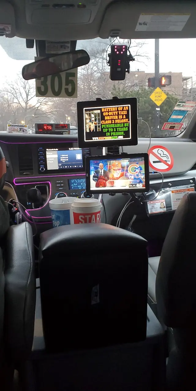 ChitownCabbie - Reliable, Safe & Affordable Wheelchair Accessible Taxi Service. — customer photo 3
