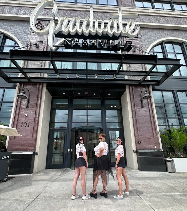 Glam Up — photo from the business 6