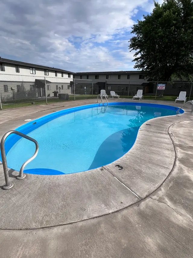Premier Pools — customer photo 10