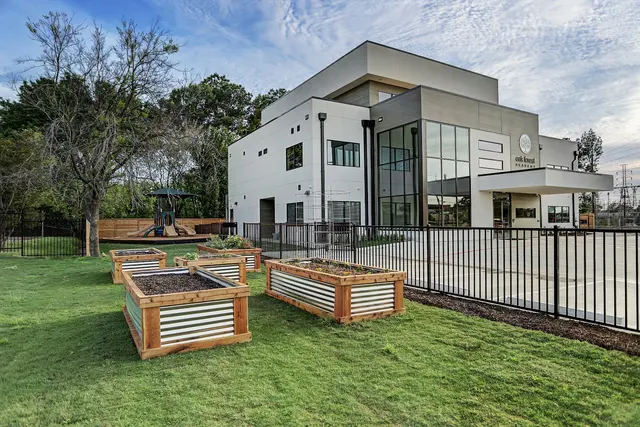 Oak Forest Academy — photo from the business 5
