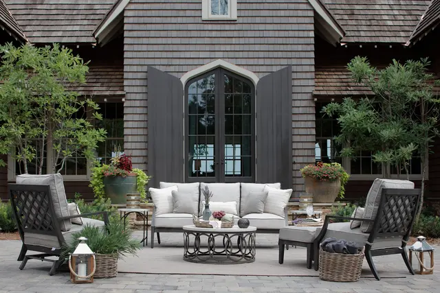 Knight Furniture Showrooms Inc. — photo from the business 1