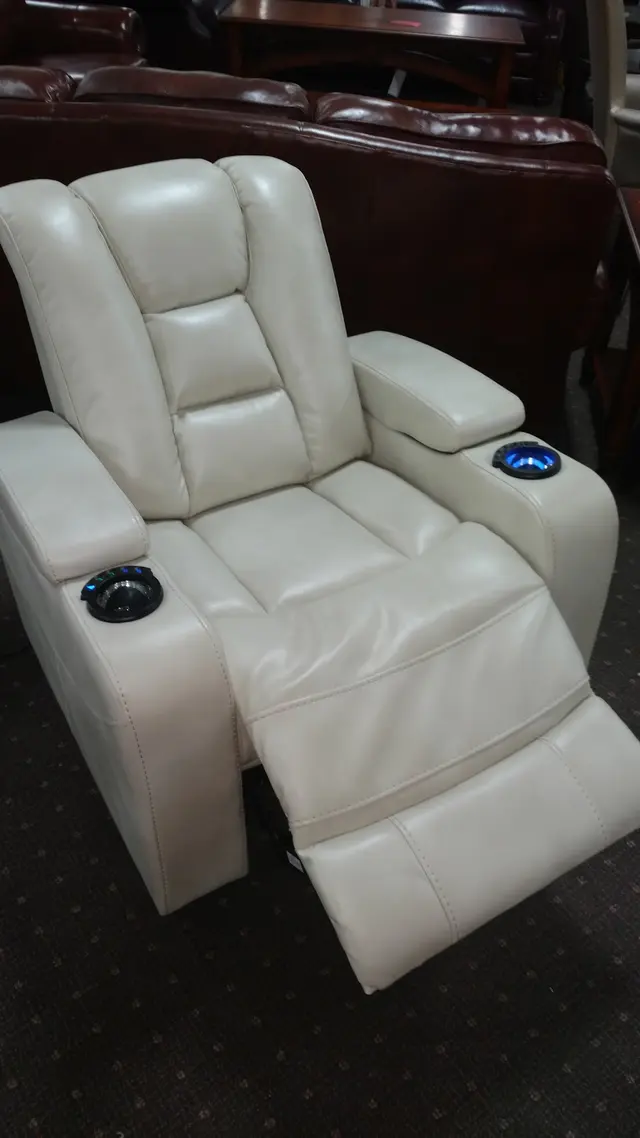 BOSMITH Furniture-Savings.com — customer photo 9