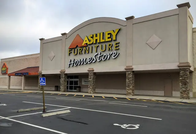 Ashley Store — customer photo 1