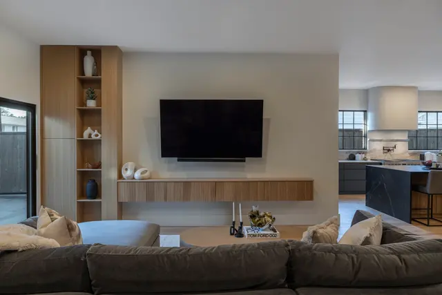 Artful Home Interiors, LLC: Staging and Interior Design — photo from the business 11