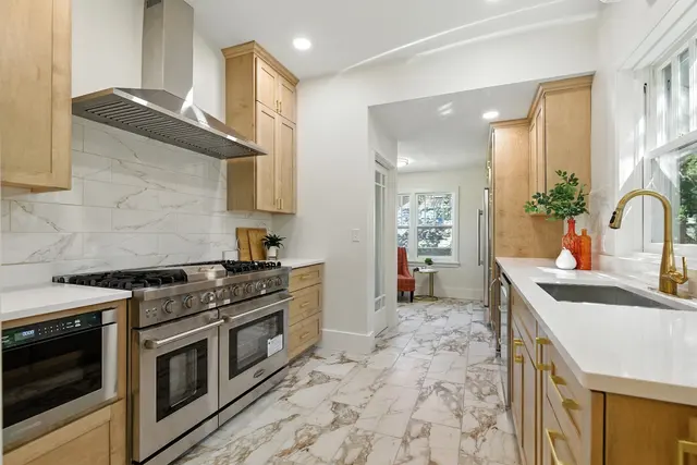 Stacey Nelson, Re/Max Results — photo from the business 9