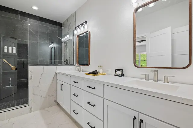 Renee Sales, Rapid City Real Estate Agent — photo from the business 7