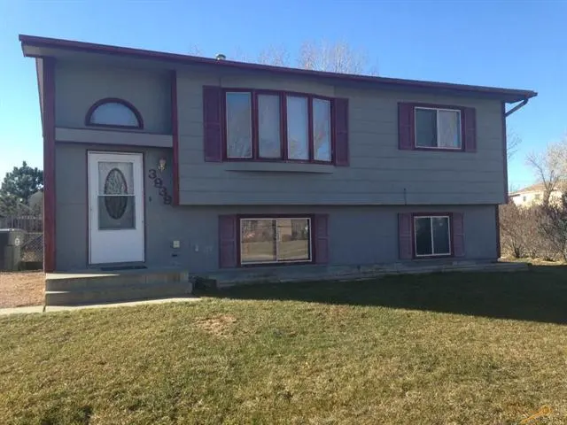 Rosa Krogman, Realtor® BAP I ABR I CRS I SRS I C2EX I MRP I AHWD RE/MAX Advantage — customer photo 3