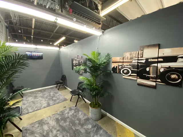 Aaron Auto Glass — photo from the business 7