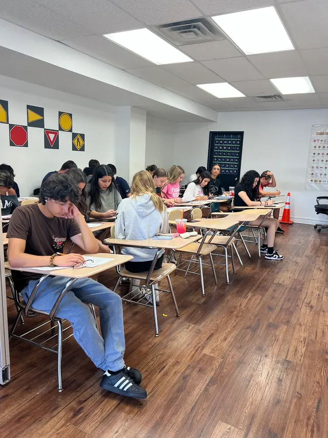 Entourage Driving School — photo from the business 7