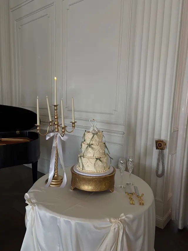 CakeFlower — customer photo 1