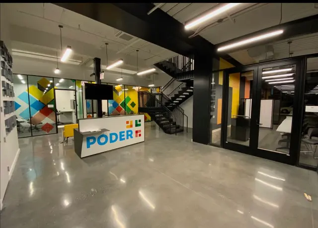 PODER — customer photo 4
