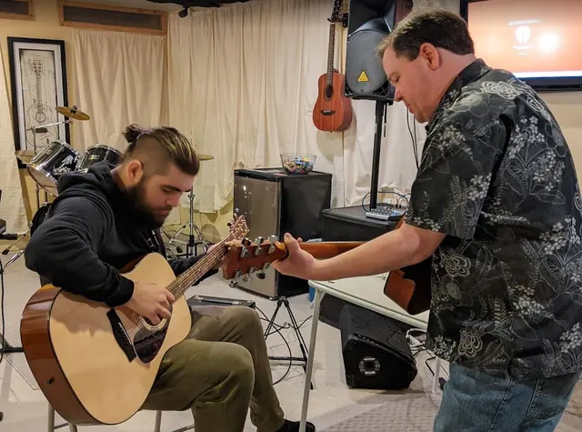 Six String School — photo from the business 6