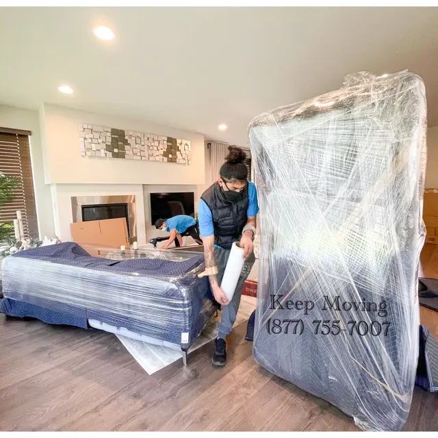 Keep Moving — photo from the business 7