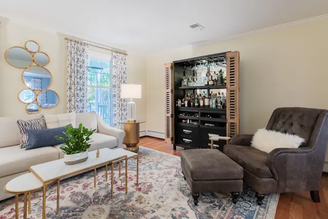 Diane Bishop Interiors LLC — photo from the business 7