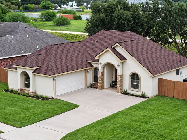 Customer photo of work by Profamily Roofing Group, from AGLAEH RAMOS's review