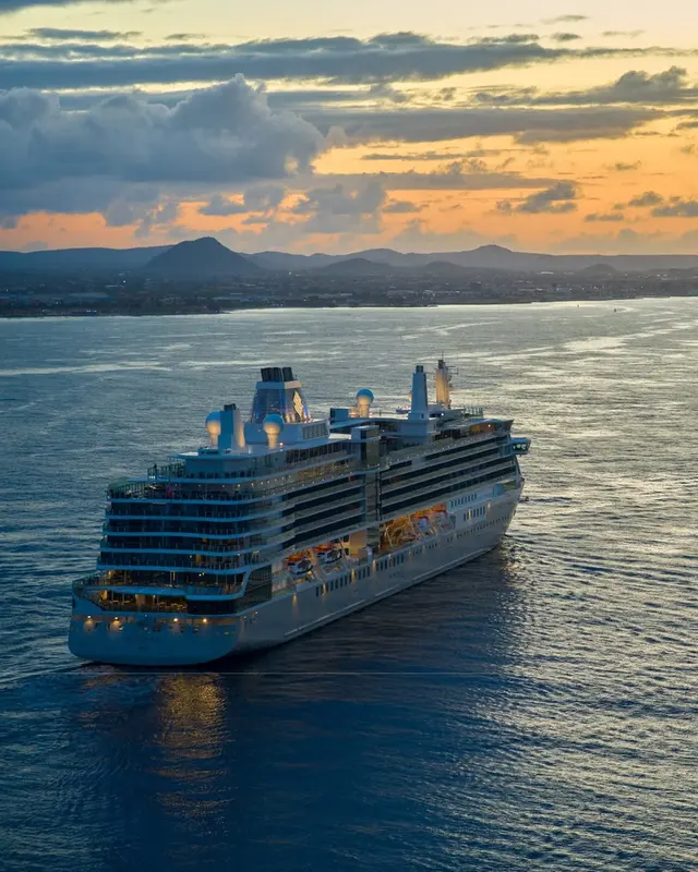 Holiday Cruises & Tours — photo from the business 3