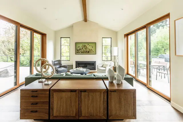 Hannah Lowe Interiors — photo from the business 12