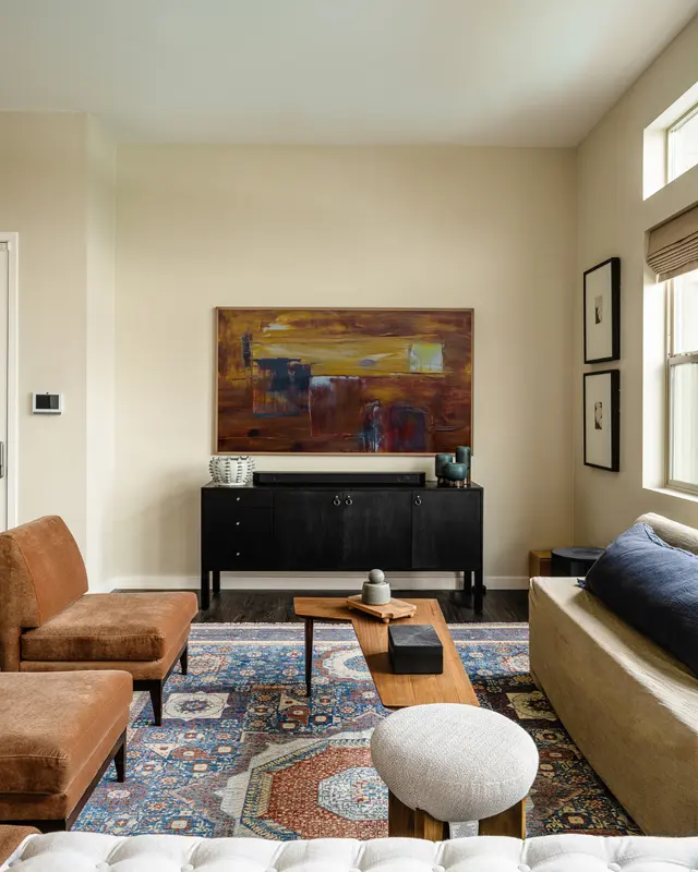 Hannah Lowe Interiors — photo from the business 5