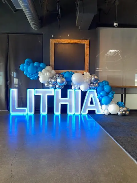 Balloons by Jenna — photo from the business 12