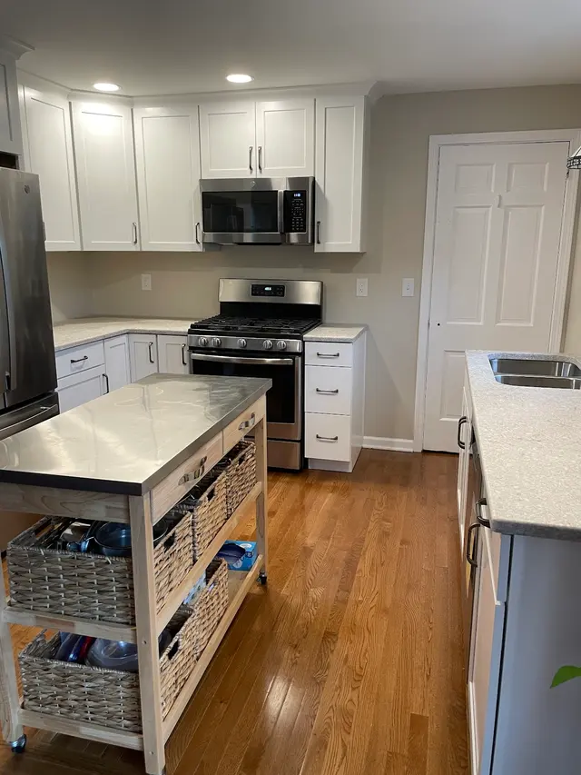 Kitchen Cabinet Factory Outlet — customer photo 2