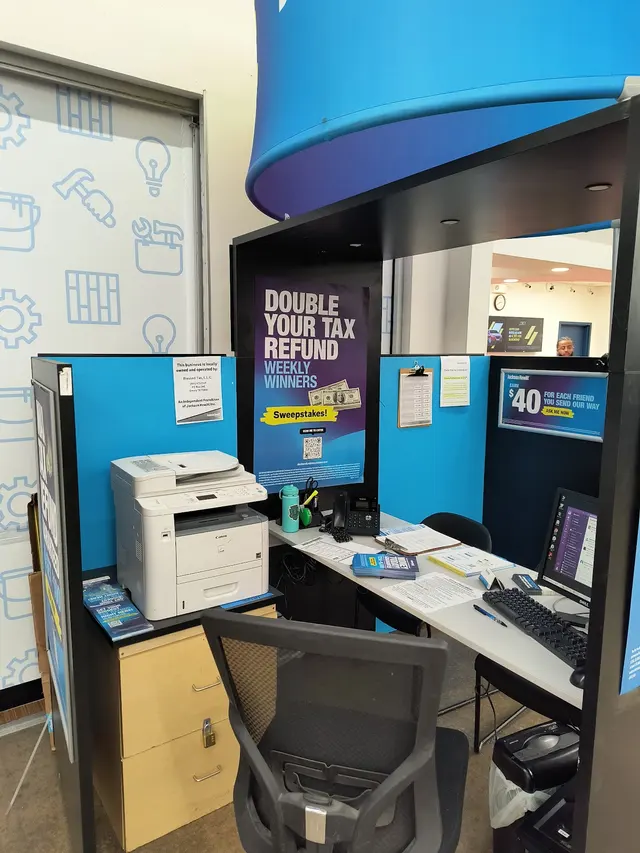 Jackson Hewitt Tax Service — photo from the business 7