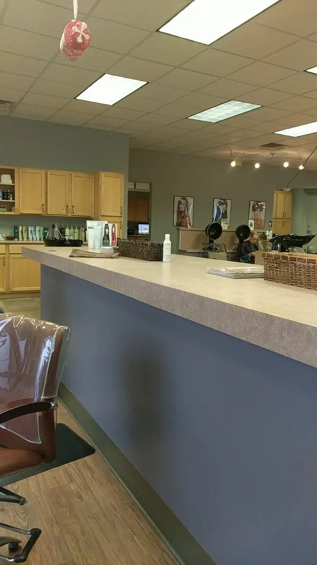 Tangles Hair Studio & Day Spa — customer photo 9