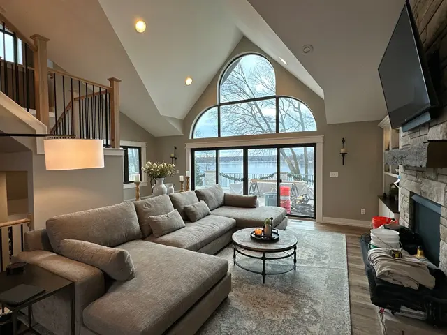 Ellison Painting of Royal Oak — photo from the business 3