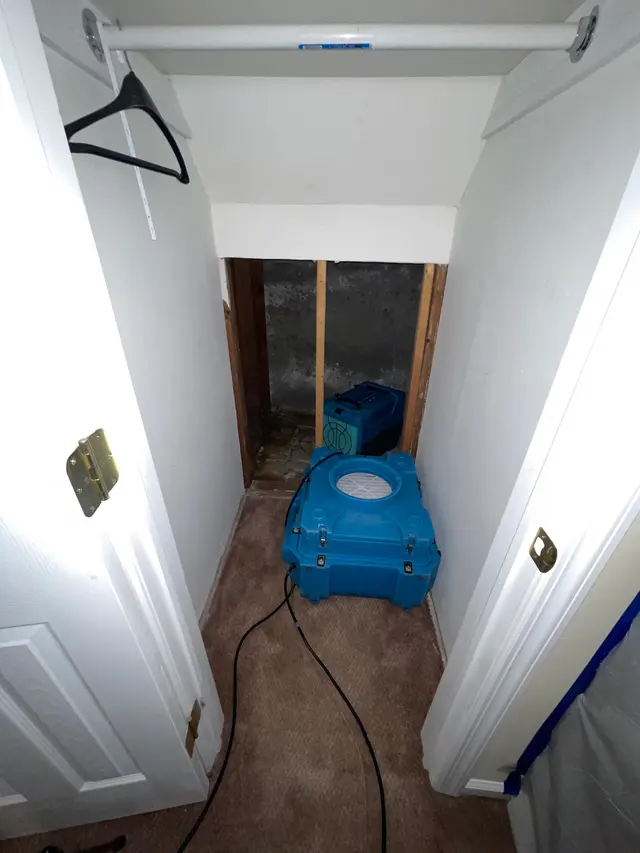 Alpha Mold Inspectors — photo from the business 9